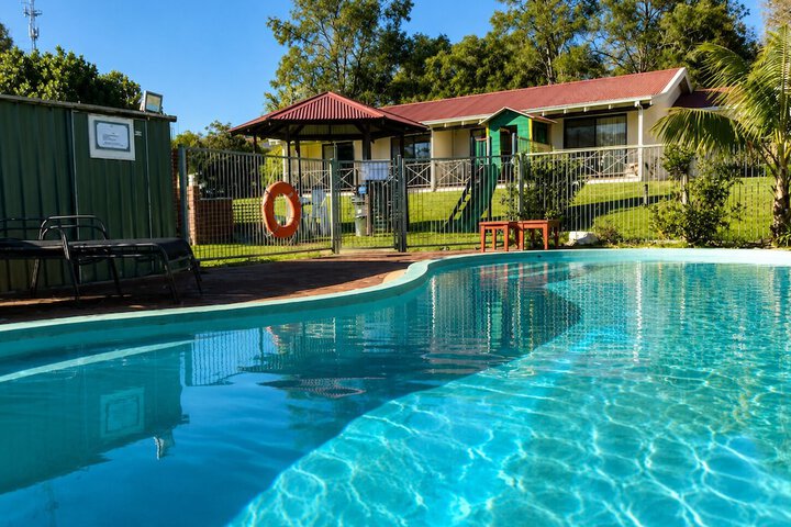 Hotel with Pool