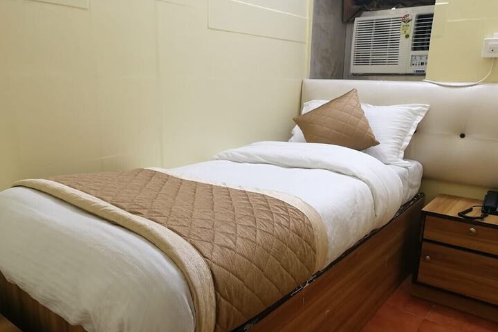 Room 36 of 46