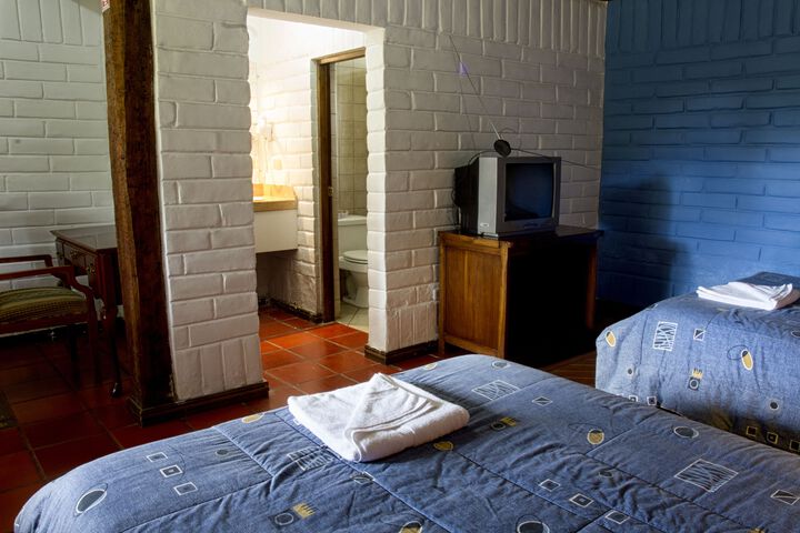 Room 6 of 7