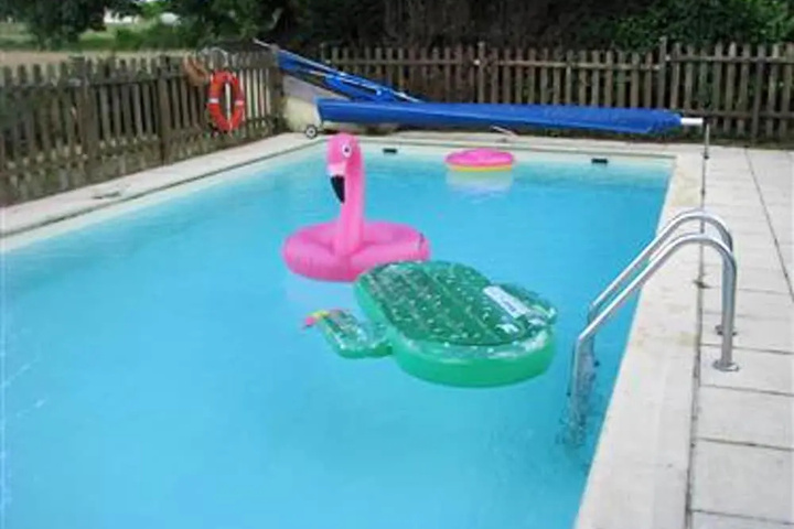 Pool 7 of 11