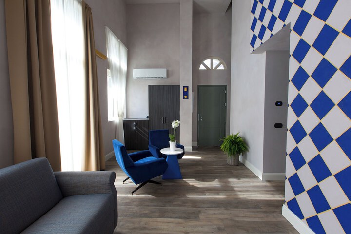 Room 37 of 80