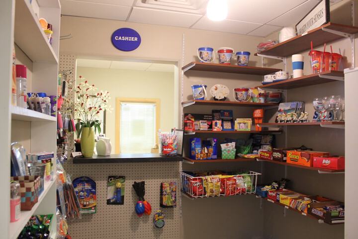 Snack bar