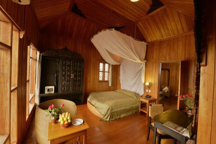 Room 6 of 34