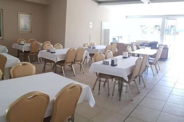 Dining 104 of 116
