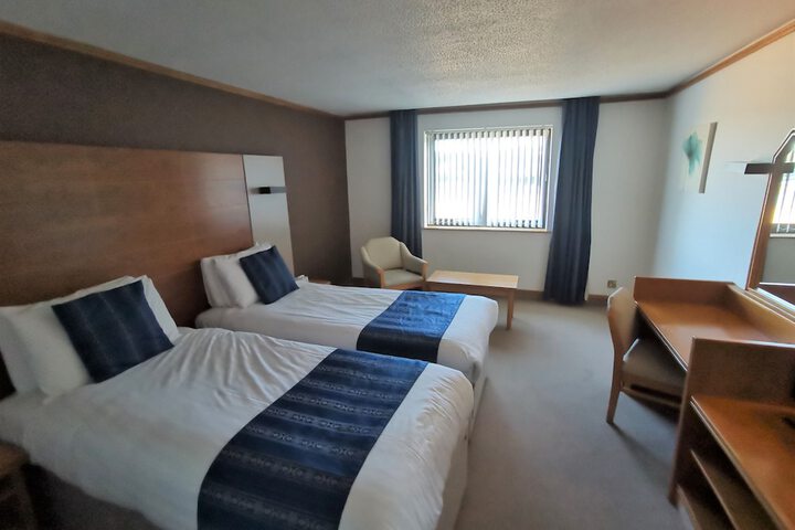 Room 22 of 68