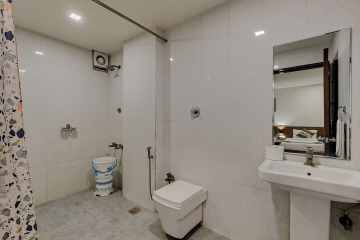Room 16 of 21
