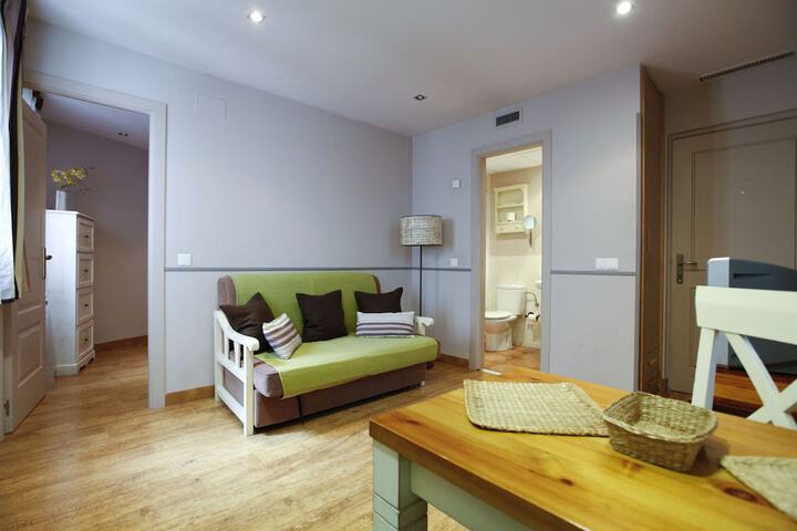Room 13 of 20