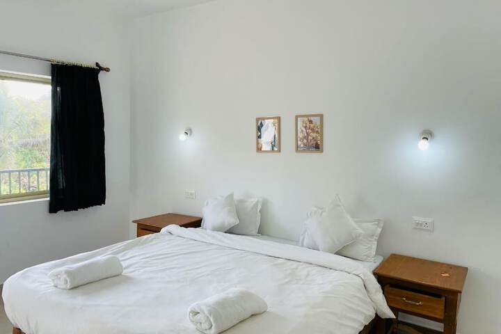 Room 3 of 19