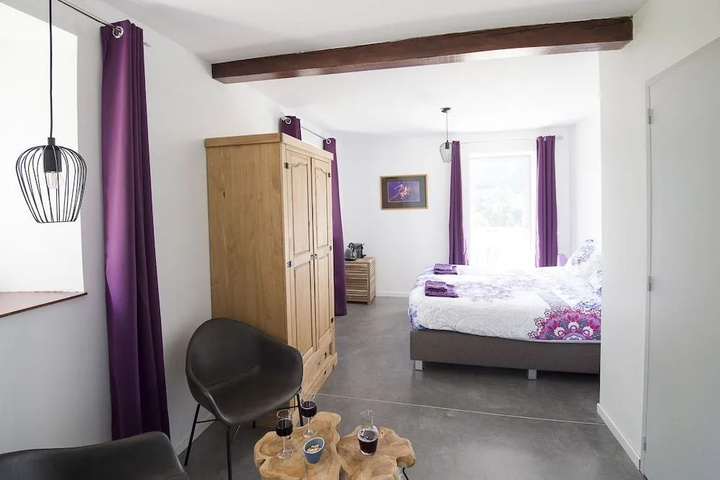 Room 3 of 22