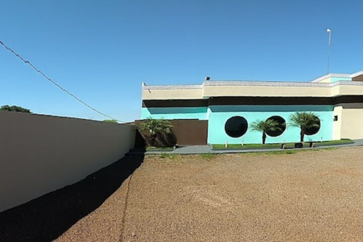 Hotel Exterior 36 of 37