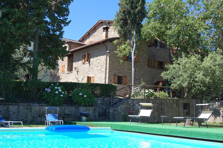 Hotel with Pool