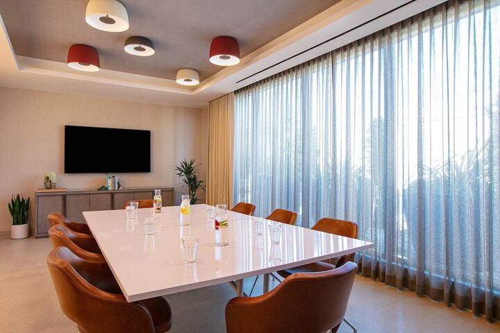 Meeting facility
