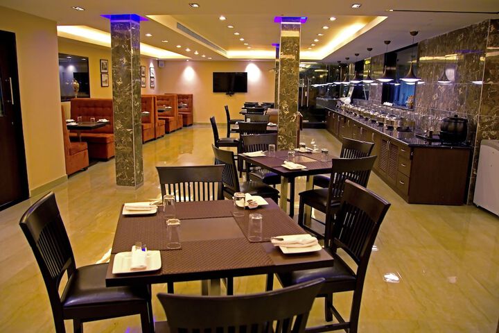Dining Photos
