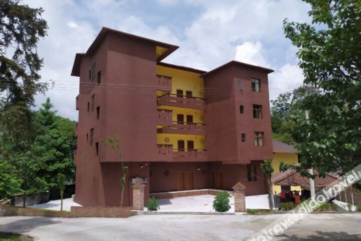 Hotel 9 of 53