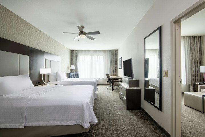 Room 13 of 30