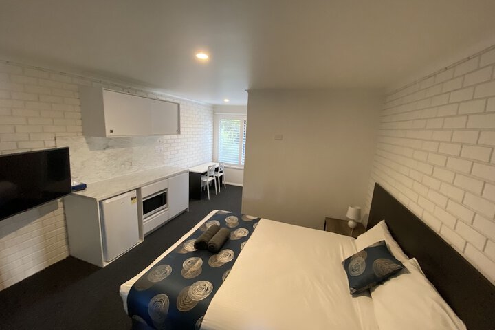 Room 22 of 50