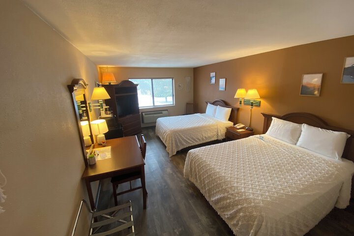 Room 42 of 106