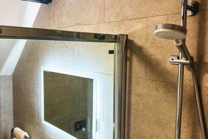 Room 89 of 160