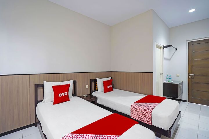 Room 15 of 25