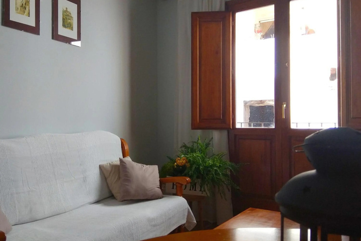 Room 2 of 13