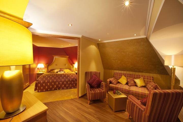 Room 43 of 158
