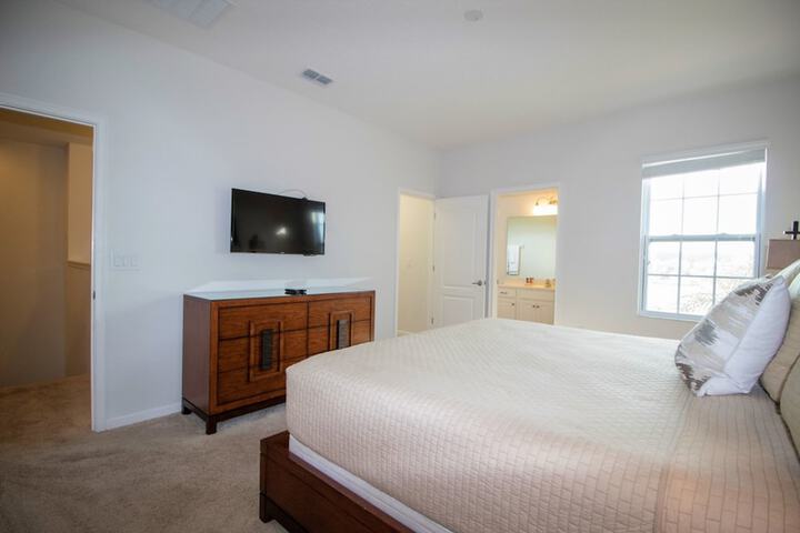 Room 15 of 66