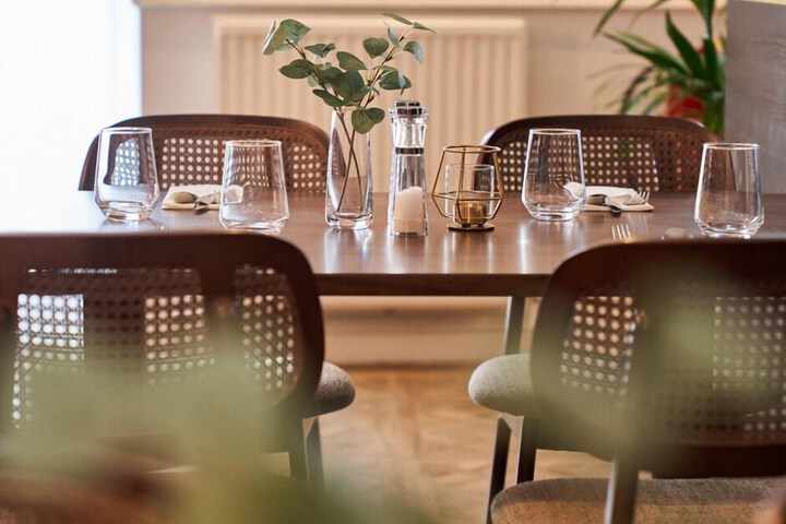 Dining 41 of 63