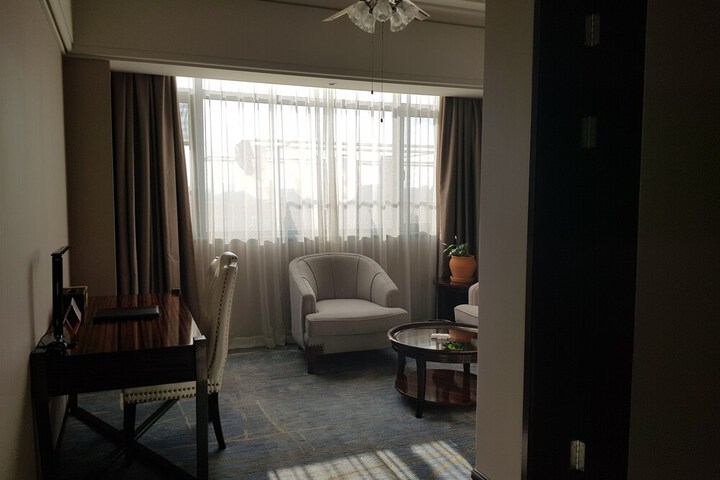 Room 19 of 60