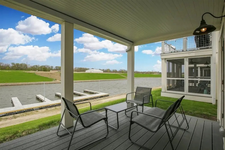 Terrace/Patio 7 of 18