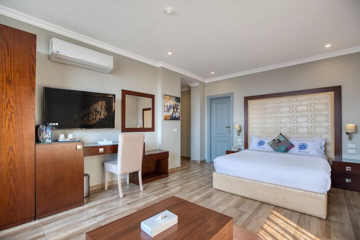 Room 32 of 119