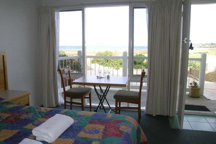 Room 7 of 36
