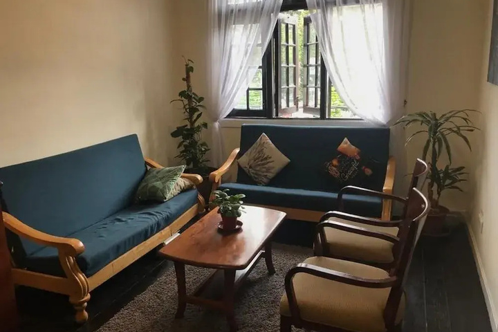 Room 11 of 15