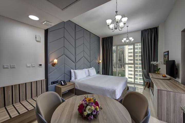 Room 19 of 77
