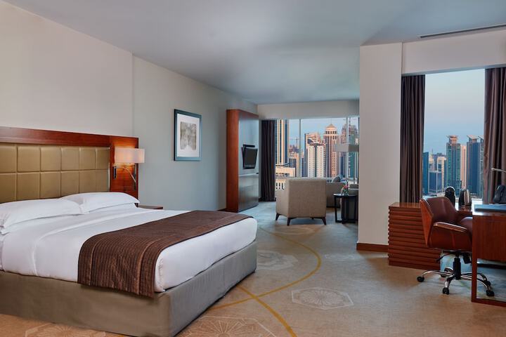 Room 4 of 180