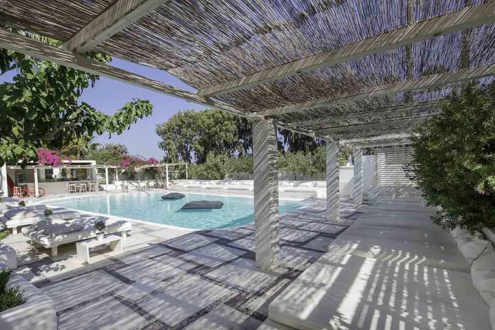 Pool Hotel
