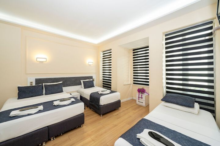 Room 12 of 60