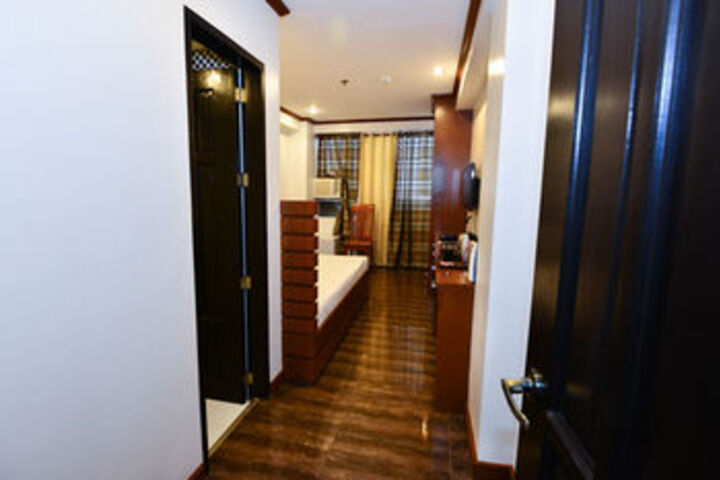 Room 22 of 24