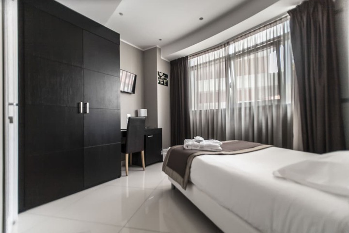 Room 7 of 50