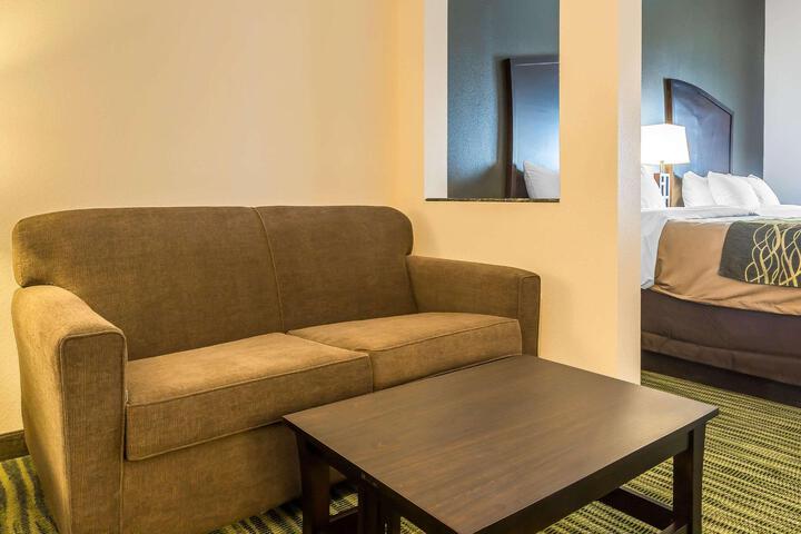 2 Queen Beds Accessible (1 of 16)