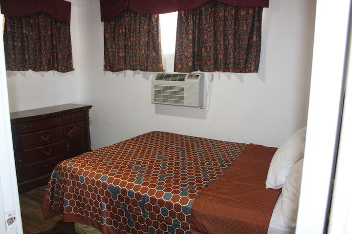 Room 18 of 68