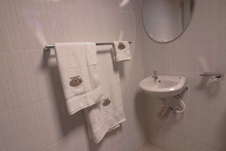 Room 15 of 34
