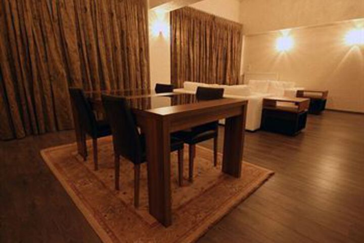 Room 18 of 29
