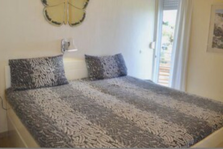 Room 14 of 22