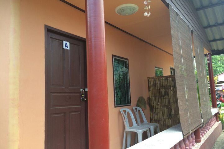 Room 11 of 31