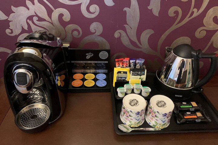 Breakfast/Coffee Service 22 of 36