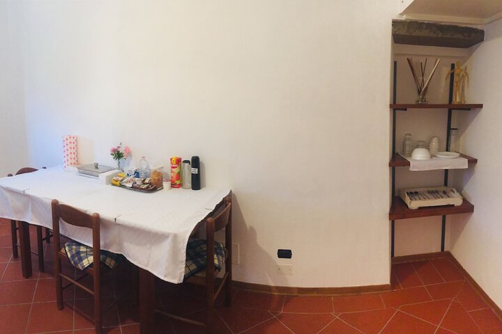 Room 12 of 31