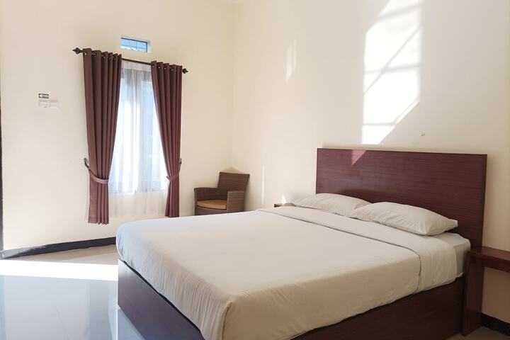 Room 10 of 20