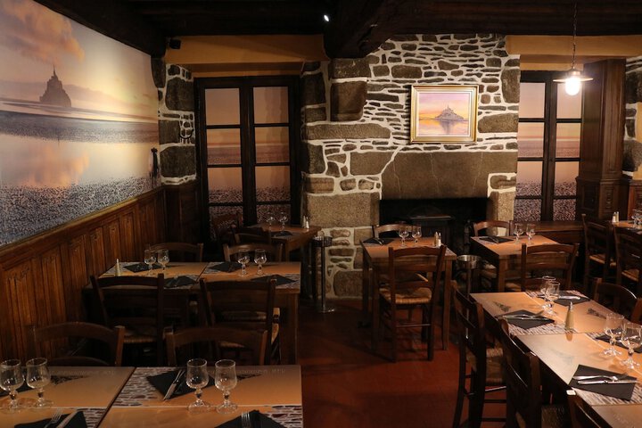 Dining 78 of 94