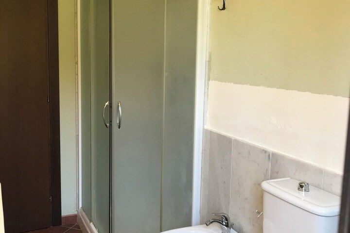 Room 27 of 41