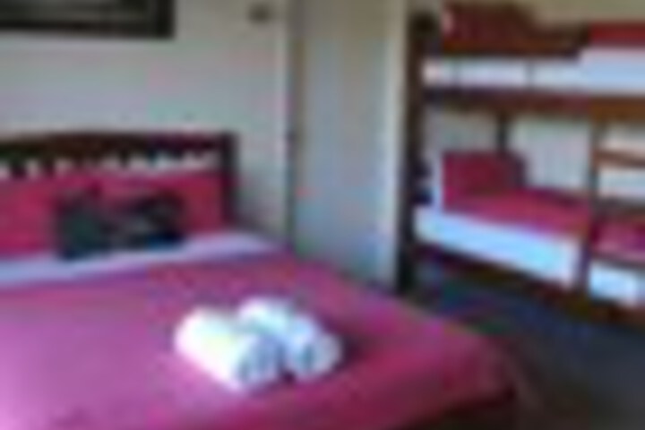 Room 11 of 111